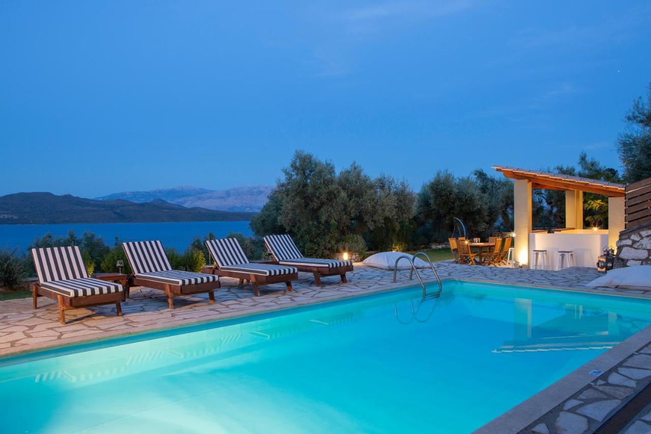 Villa Artemis Nikiana Exteriör bild